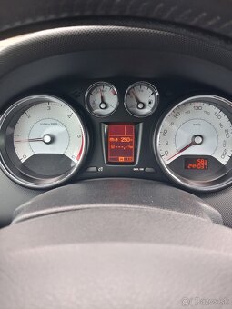 Peugeot 308 SW 1.6 HDi r.2012 - 7