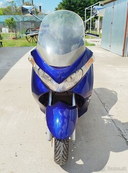 Suzuki Burgman 200, 13,5KW, r.v.2009 - 7