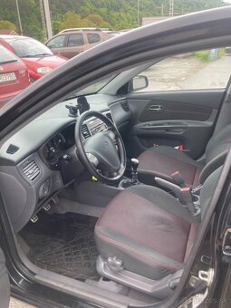 Kia Rio. 1.4 benzin - 7