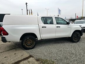 Toyota Hilux DC 2.4 I D-4D Active Rezervované - 7