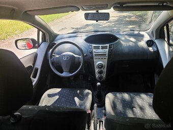 Toyota Yaris - 7
