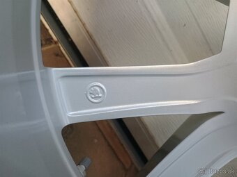 Originálna zimná sada Škoda Superb s pneu 235/45 R18 - 7