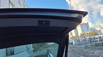 Škoda Octavia Combi 2.0 TDI Elegance/Style DSG - 7