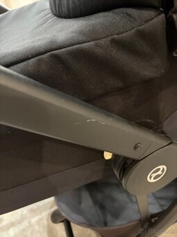 Čierny kočík Cybex Balios S Lux - 7