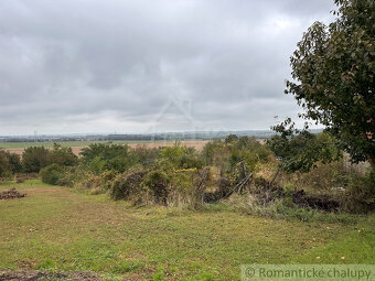 Priestranný pozemok o výmere 1666 m2 vo vinohradníckej obl - 7