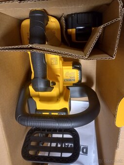 Aku nůžky Dewalt DCM563PB+pila Pila Dewalt DCM565P1 - 7