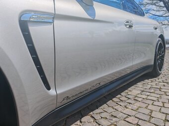 Porsche Panamera GTS - 7