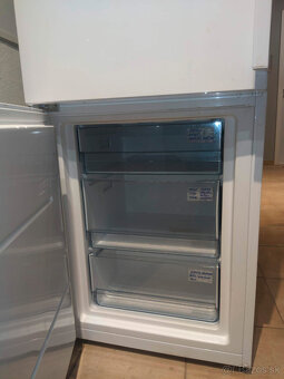 Predam chladnicku GORENJE RK 6192 AW. - 7