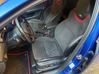 ŠKODA OCTAVIA RS 245 180kW DSG 2019 - 7