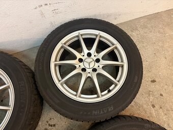 Celoroční alu Mercedes R17 235/55r17 - 7
