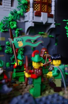 Predám Vlajky a Plášte pre lego castle - 7