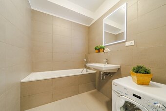 NOVÝ, SVETLÝ BYT S BALKÓNOM, PIVNICOU A GARÁŽOU,ČEREŠNE LIVI - 7
