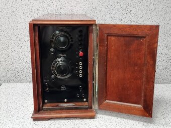 RADIOLA TYP 303 V 》UNIKÁTNE STAROŽITNÉ RADIO - 7