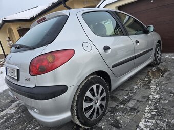 Predám peugeot - 7