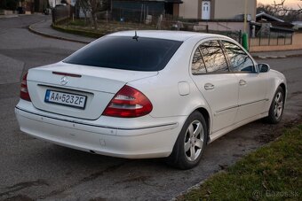 Mercedes-Benz E 320 Benzín 4x4 - 7