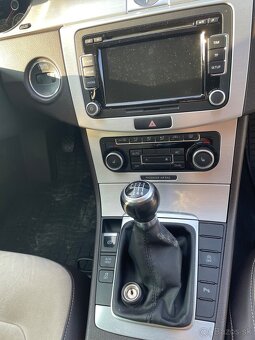 Volkswagen Passat b7 2.0 tdi - 7