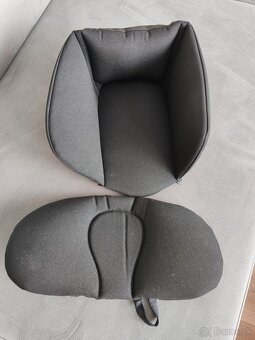Autosedačka Cosmo so základňou - 7