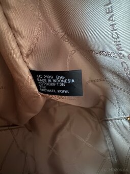 Michael Kors Jet Set large kabelka - 7