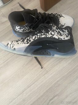 Halovky Air Jordan Zion 3 Black white 39 - 7