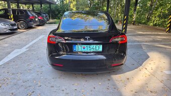 Tesla 3 standart range 15366 netto - 7