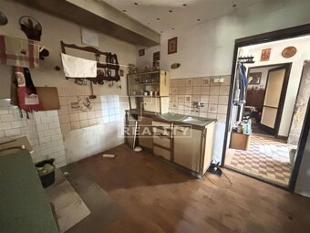 VIDIECKY RODINNÝ DOM NEDAŠOVCE NA POZEMKU 1501 m2 - 7