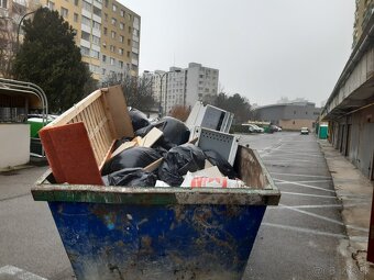 Vykonávame rekonštrukcie,bytov,domov, aj stavby RD - 7