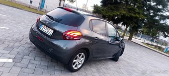 Peugeot 208 Allure - 7