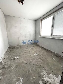 Na predaj: 4-izbový byt s možnosťou dokončenia rekonštrukcie - 7