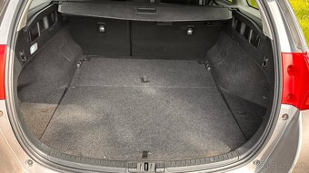 Predám Toyota Auris 1.6 CVT + LPG (Automat) - 7