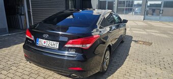 Hyundai i 40 cdti 1.7. Manuál - 7
