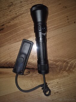 LED takticka baterka - 7