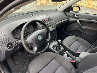 Škoda Octavia 2 Combi 1.6 benzín 75Kw M5 - 7