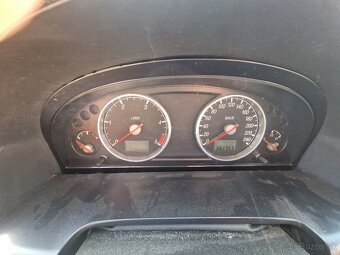 Predám Ford Mondeo TDDi - 7