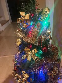 Vianočný stromček so svetlami novy - 7
