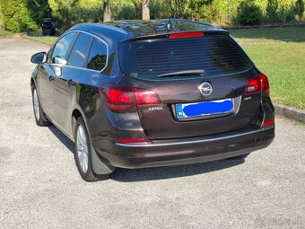 Opel astra sport tourer r.v.2015 - 7