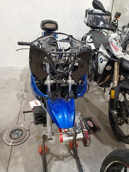 SUZUKI GSX 650 F - 7