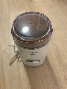 Kávovar Delonghi + mlynček na kávu - 7