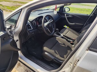 Opel Astra j 1,7cdti - 7