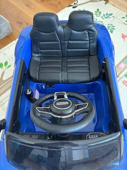 Detské elektrické auto - Audi R8 - 7