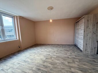 Priestranný 2 izbový byt , Považská - 7