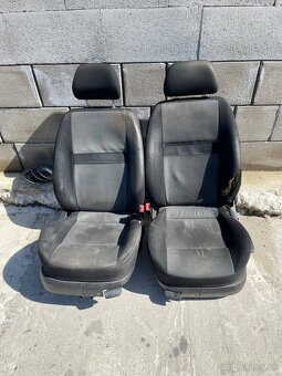 Rozpredam golf 4 1.9 TDi 6q - 7
