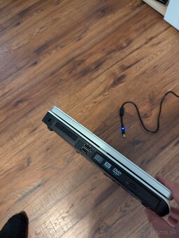 Dell Inspirion 9400 - 7