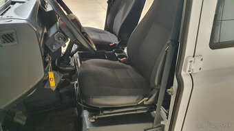 Land Rover Defender 2.2 TDCI, 2012, 76 000 km - 7