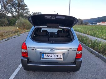 Hyundai Tucson 2.0 crdi 103kw 4x4 - 7