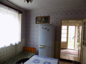 Tehlový 3 izb. dom v obľúbenej vinohradnickej obci Strekov p - 7