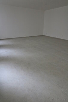 Prenájom priestoru 60 m2 na rôzne účely Bytčická ulica - 7