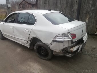 Rozpredám škoda superb 2 sedan 2,0 tdi 125 kW biele - 7