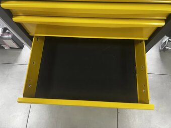 Dielensky vozík s náradím - 7