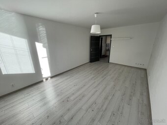 Prenajmem 2-izbový byt v Poltári - 7