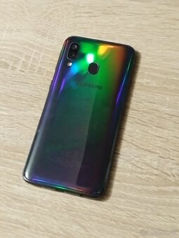 Samsung Galaxy A40 / 4/64GB Prasknutý displej - 7